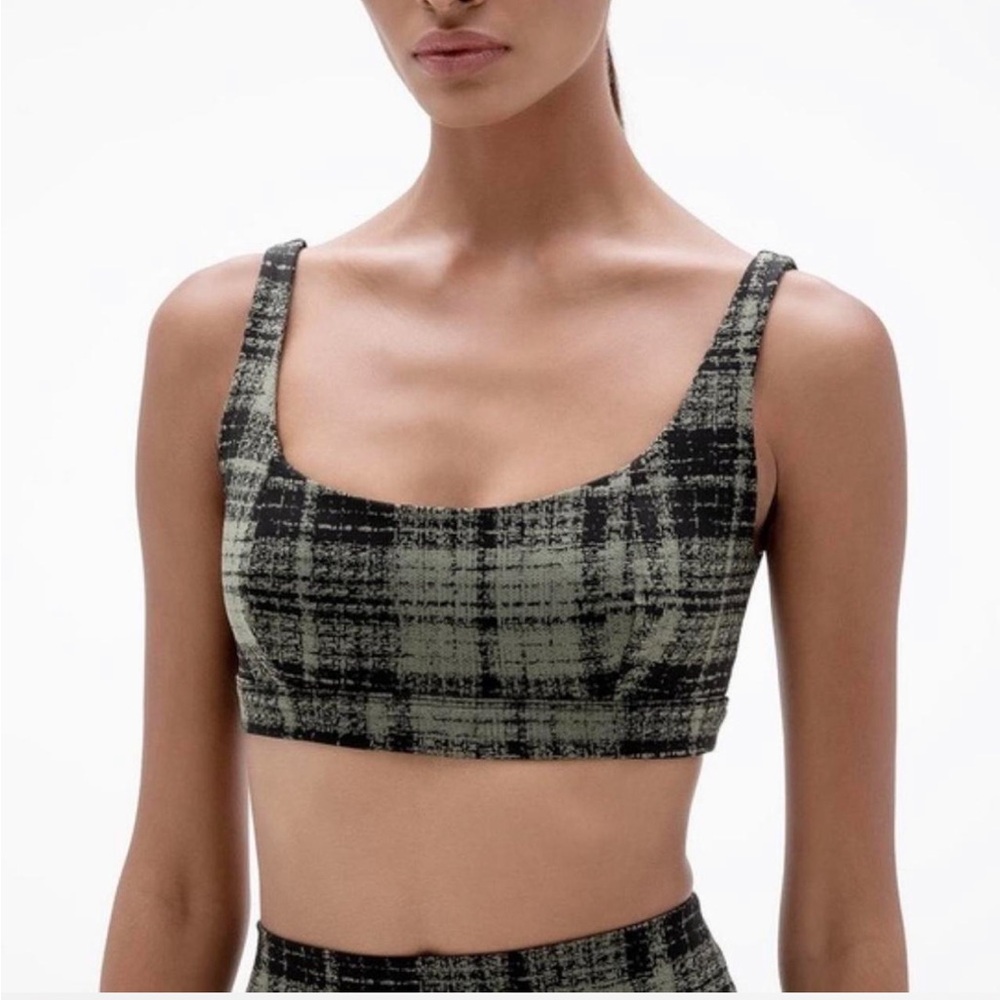 Onawear yoga/workout/fitness top